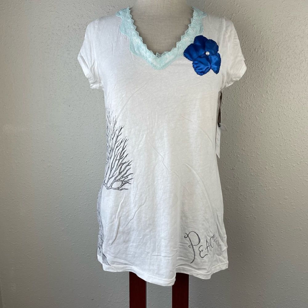 NWT Farmer’s Market Hand Drawn Art Top Size M